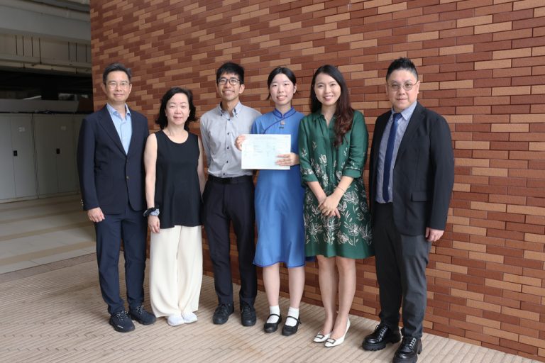 HKDSE “Super Top Scorer” Again